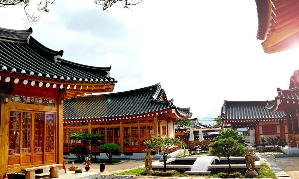 Hwangnamguan Hanok Village Gyeongju Eksteriør billede
